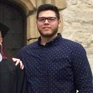 Meet your Posher, Efrain